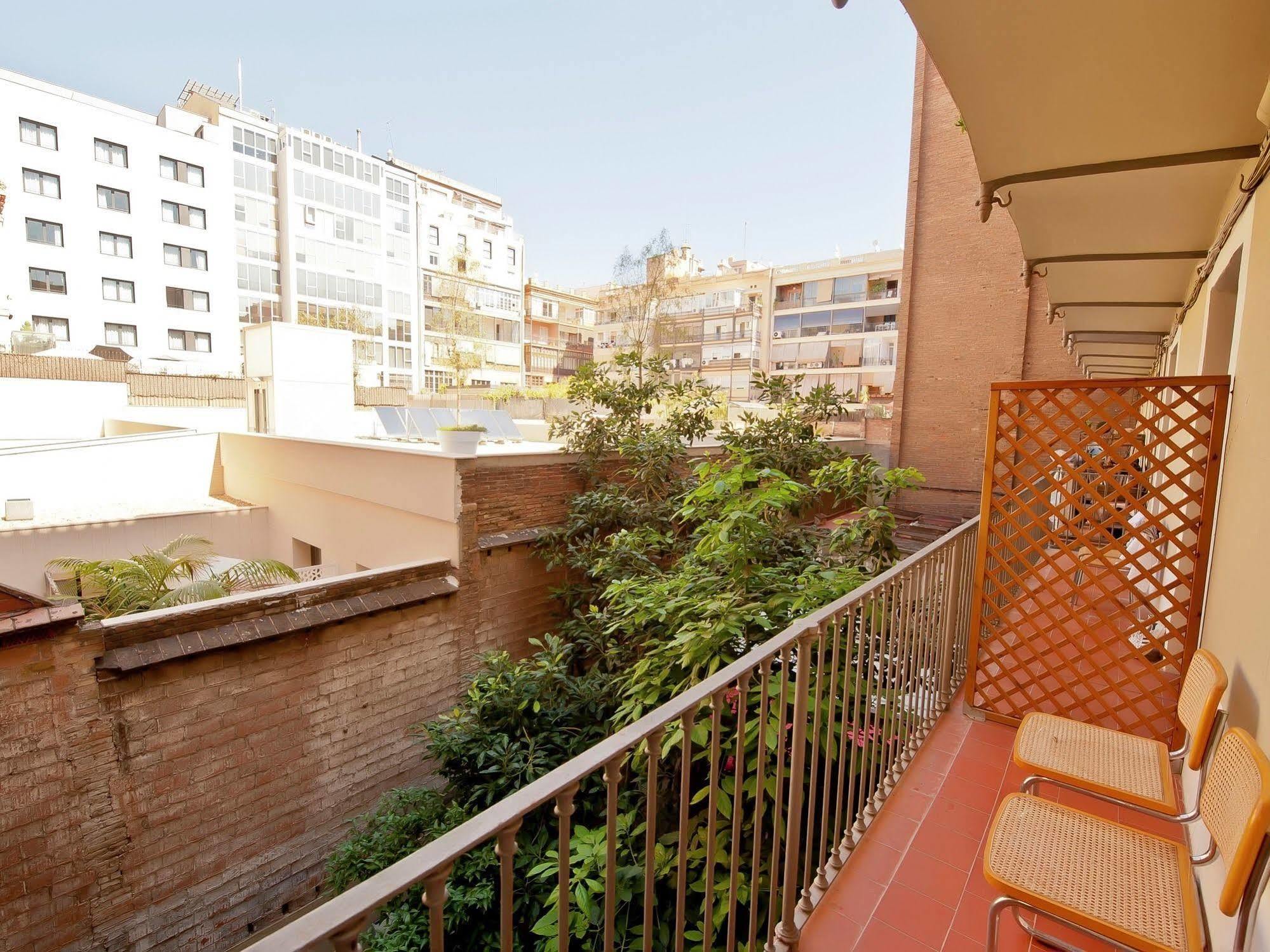 Casp Green House Barcelona Exteriör bild